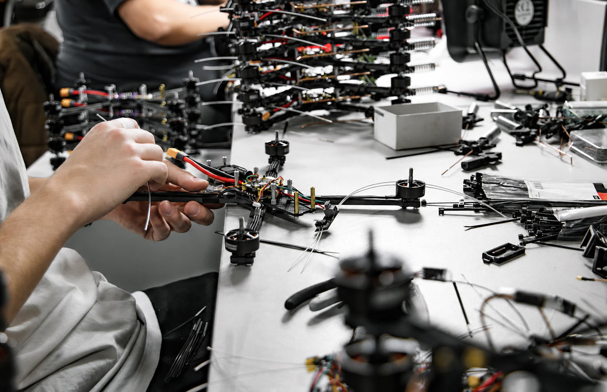 FPV Drone Battery Voltage Sag: A Guide for B2B Buyers